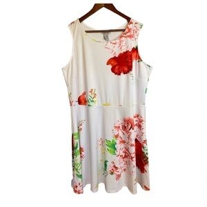 White Colourful Floral Skater Style Slip On Mini Dress Size 3X